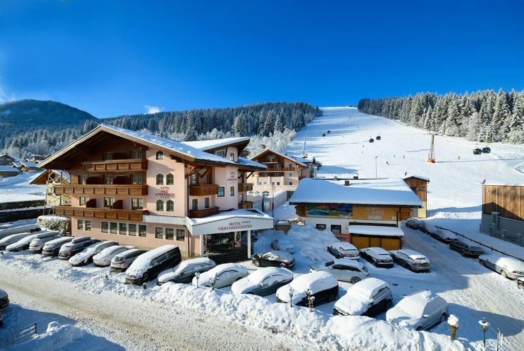 Hotel Vierjahreszeiten 플라차우 외부 사진