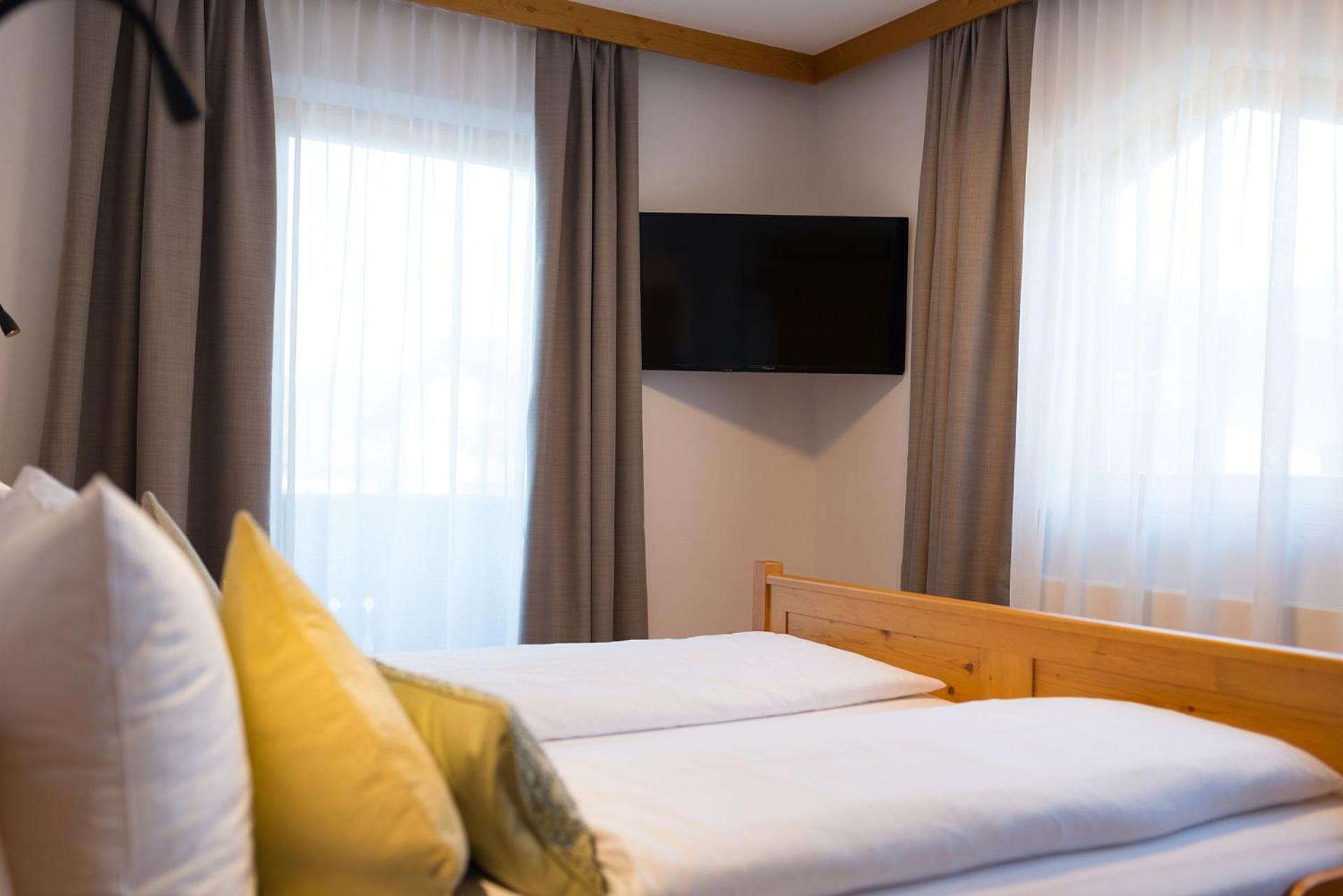 Hotel Vierjahreszeiten 플라차우 외부 사진